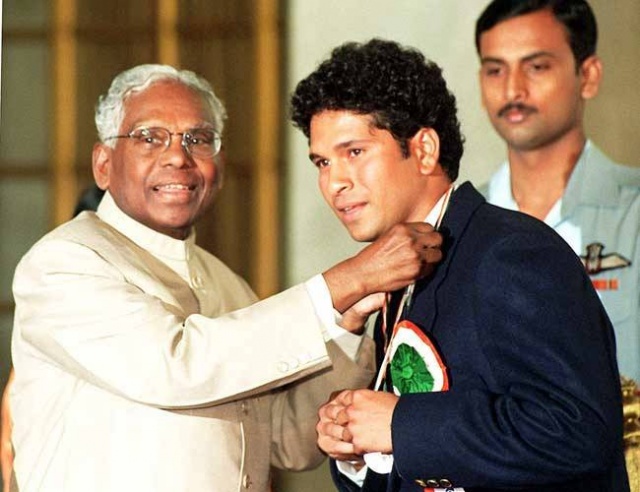 Sachin Tendulkar&#39;s 5 Big Awards