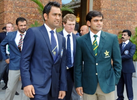 Mohammad Hafeez and Dhoni