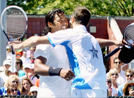 Paes-Stepanek in third round of US Open