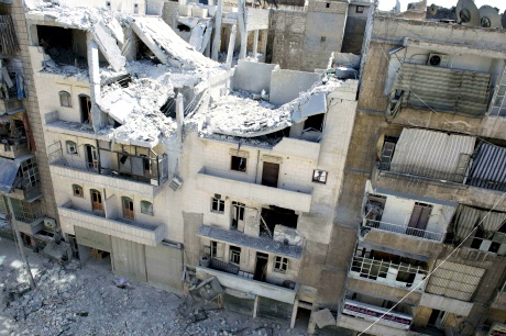 Syrian warplanes bomb Aleppo
