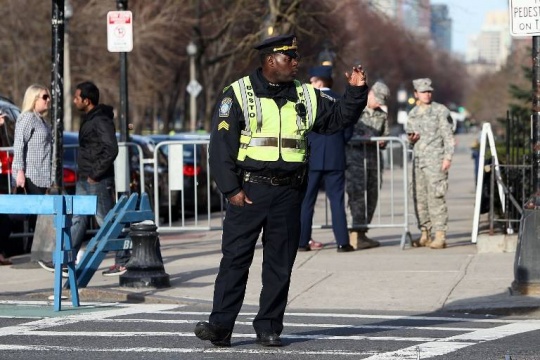 Gunman Shoots Police Officer at MIT