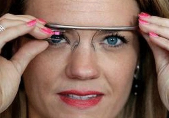 Google Glass Gets Chic Cat-Eye Frames
