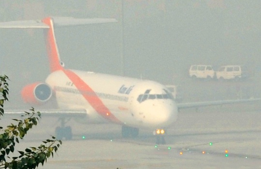 Dense Fog Delays Flights, Trains in Delhi