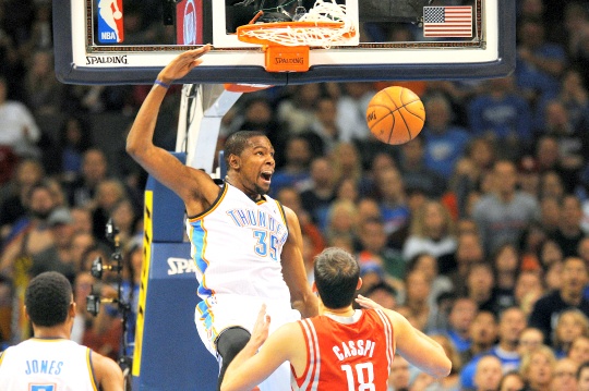 Kevin Durant Powers Thunder Over Rockets