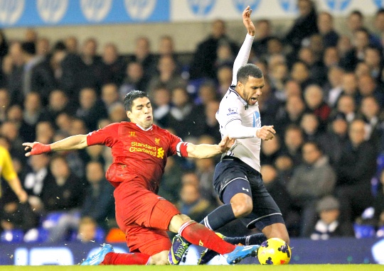 Suarez Helps Liverpool Rout Spurs 5-0