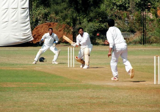 Leander Paes batted with confidence against The Sports Gurukul side on Tuesday.