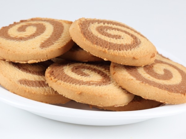 Dessert Recipe: Nut Cookie Sandwich