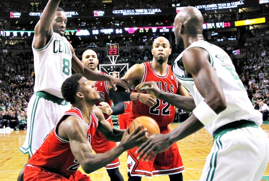 Celtics Beat Bulls in Defensive Struggle