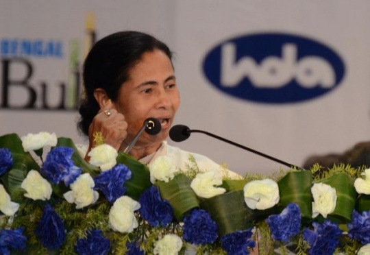 At Business Summit, Mamata Banerjee Makes Investors Sing