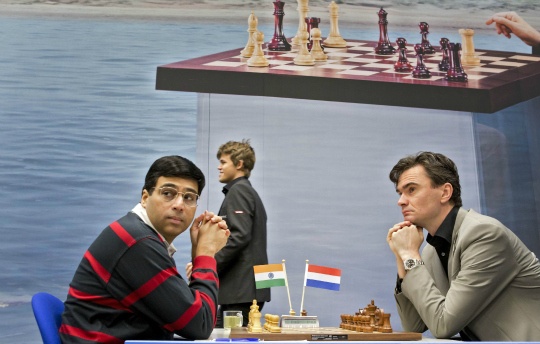 Anand Draws with Leko in Ninth Round