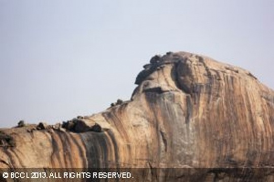 Yaanamalai's Elephant Head Shaped Rock