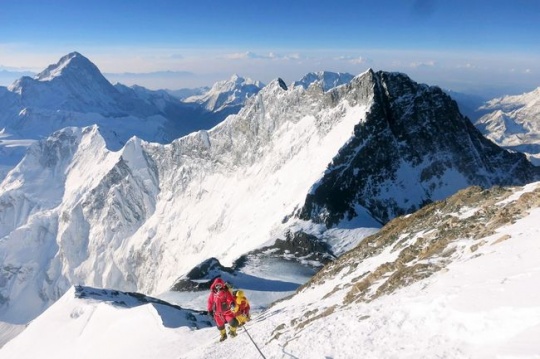 100 Bikers Take on the Mighty Himalayas