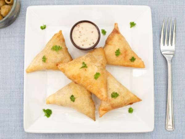 Healthy Snack Recipe: Spinach And Ricotta Triangles