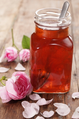 Ayurvedic Home Remedies: Top 11 Health Benefits Of Gulkand (Rose-Petal Jam)