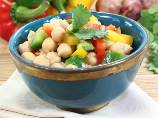 Healthy Snack Recipe For Bachelors: Minty Chickpea Salad