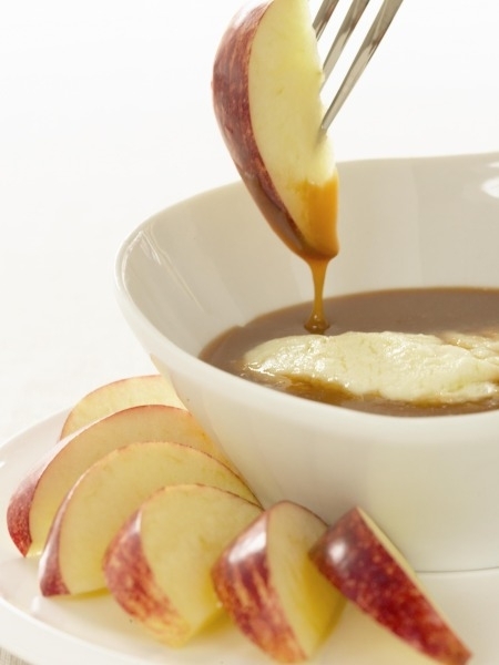 Dessert Recipes: Apples With Spiced Caramel And Mascarpone
