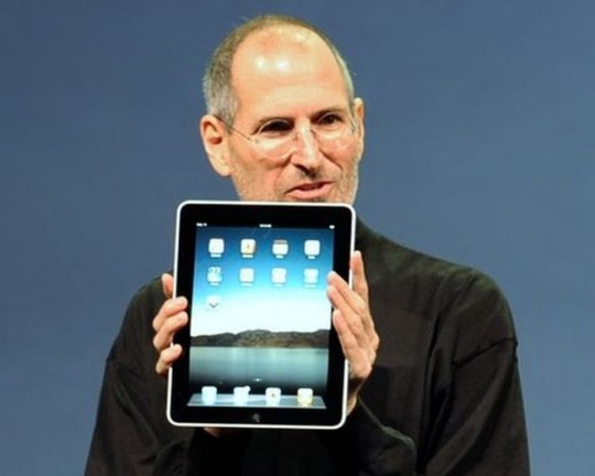 Steve jobs with iPad