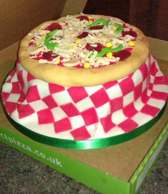 10 Pizza Cakes That Will Blow Your Mind