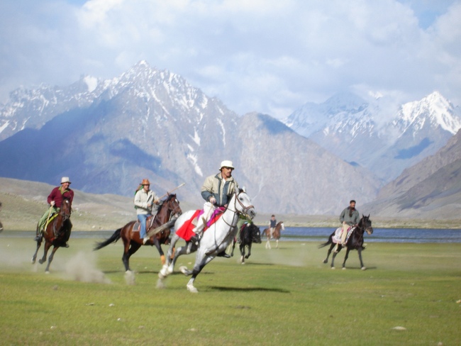 10 Reasons Why Every Indian Should Visit Pakistan