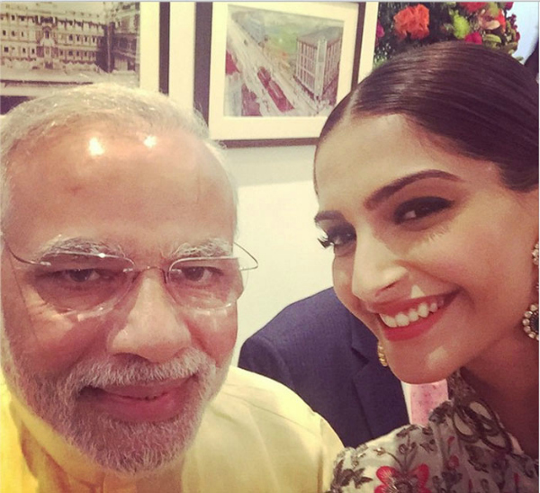 Modi selfie with sonam kapoor