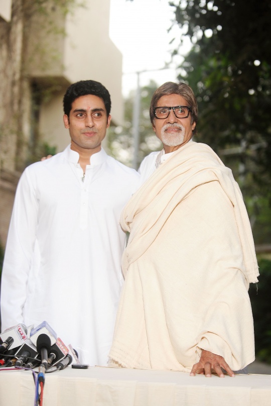 Big B Gets Senti On Abhishek's Birthday!