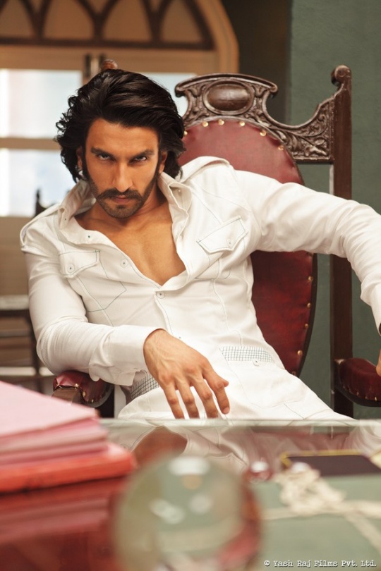 Ranveer Singh is excited to share screen with his acting idol - Bollywood  News 