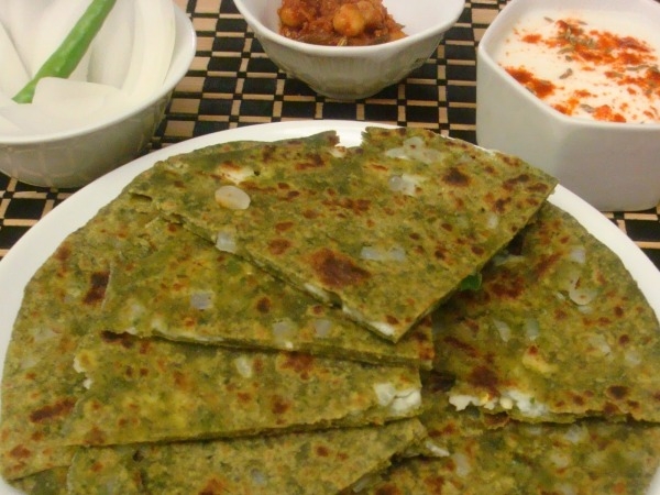 Indian Cooking Recipe: Palak Parathas Stuffed with Paneer