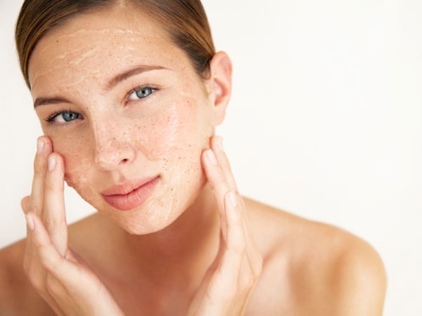 5 Natural Exfoliators For Smooth And Glowing Skin