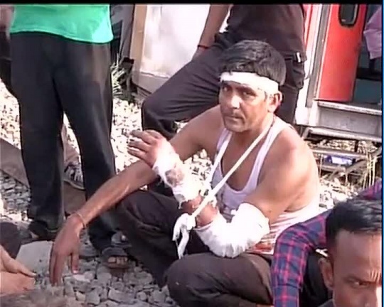   The Railway authorities have confirmed that four people have died in the Delhi-Dibrugarh Rajdhani Express derailment