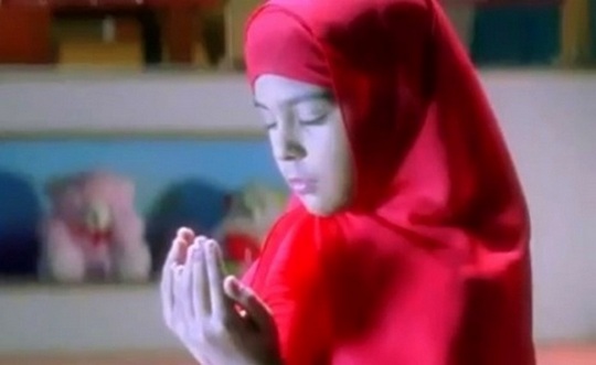 Anjali prays in Kuch Kuch Hota Hai