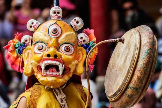 10 Craziest Festivals Celebrated In India