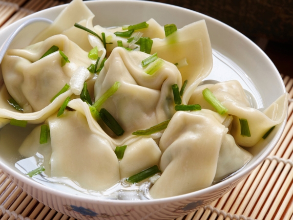 Steamed Vegetable And Noodle Wontons