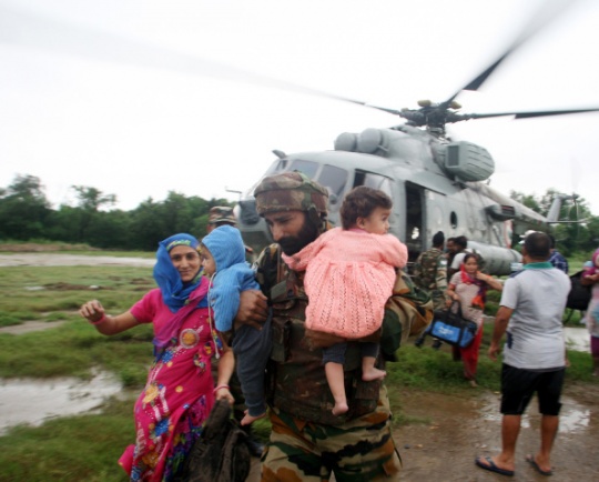 Over 76,500 Evacuated in Flood-Hit Kashmir