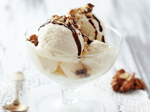 Low Calorie Recipe: Bread Walnut Ice-Cream