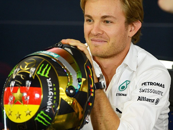 Check Out How F1 Star Nico Rosberg Uses Sanitary Napkins