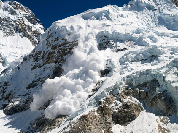 Everest Avalanche