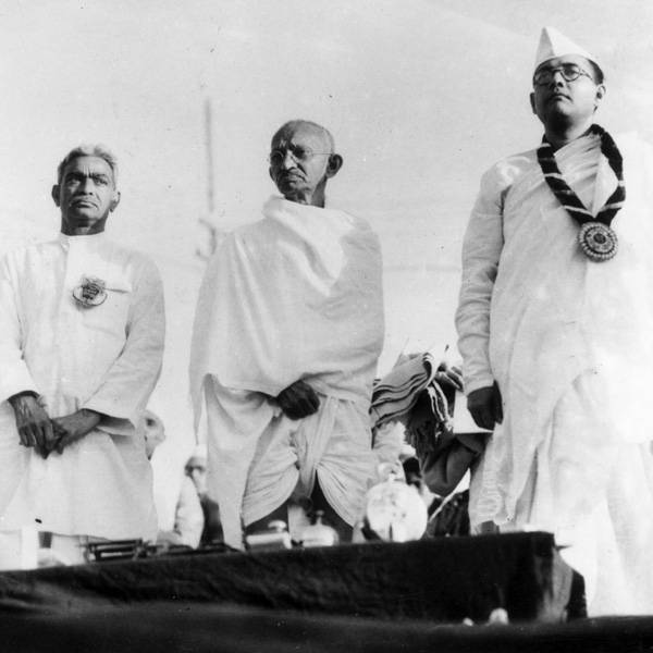 1st-March-1938-Members-of-the-Indian-National-Congress-on-the-dais-at-Haripura-From-left-to-right-Darbar-Gopoldas-Dasai-Mahatma-Gandhi-Mohandas-Karamchand-Gandhi-and-Subhas-Chandra-Bose- 
