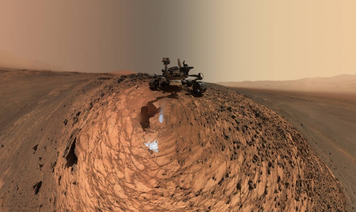 NASA's Mars Rover Uses A Selfie Stick To Send Earth Its Love And A Selfie!