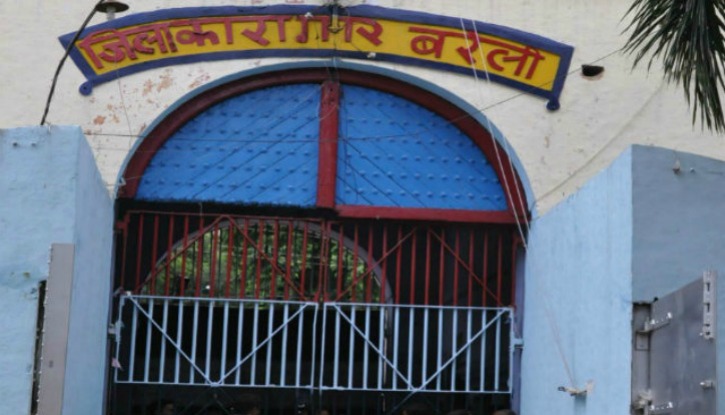 Christmas Comes Early For Bareilly Jail Inmates As School Students Gift