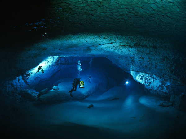 Fresh Water Cave Diving