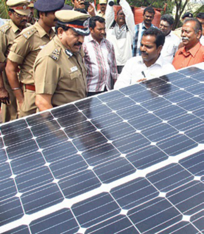 This Solar Powered Police Station Saves Almost 77% On Its Power Costs #CopsGoGreen