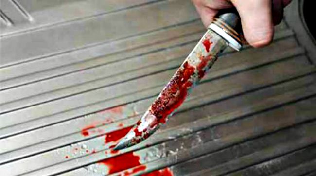 Girl Stabbed In Mumbai 