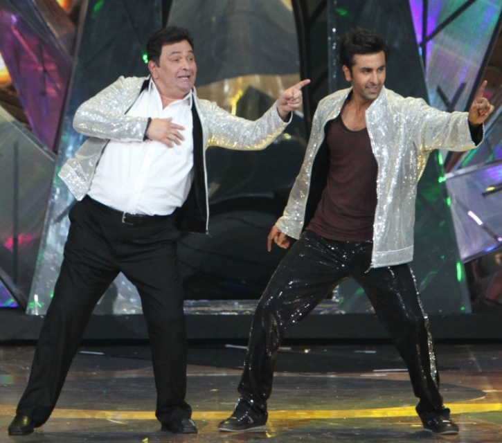Rishi Kapoor Declares A Starined Relationship With His Son Ranbir Kapoor