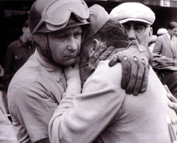 Fangio comforts Froilan Gonzales after learning of the death of their friend, Onofre Marimon