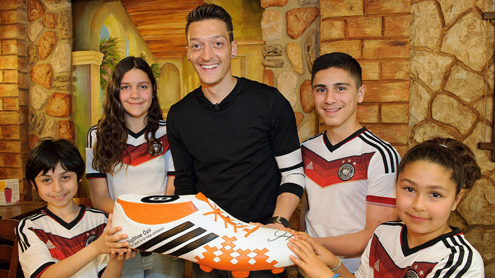 Mesut Ozil has donated money for the operation of 11 children in need in Brazil.