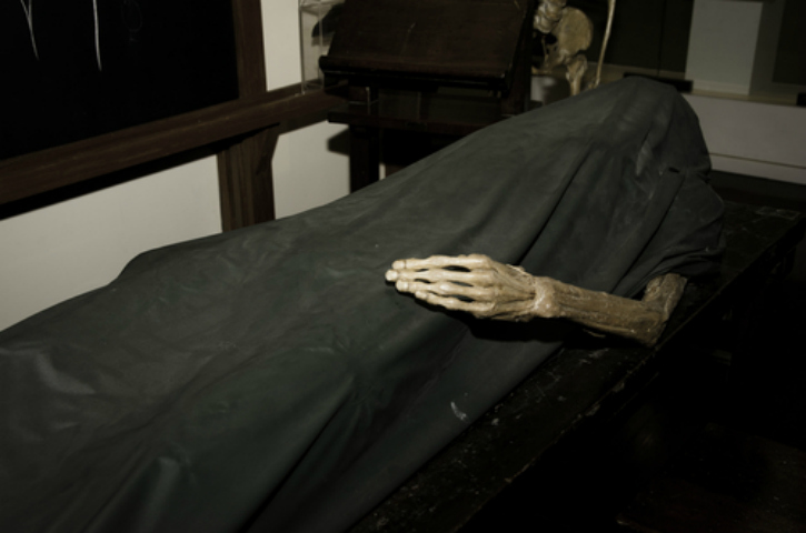 living with dead bodies