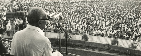 Jayprakash Narayan addressing a rally