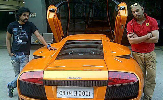 Yuvraj and Ranvijay with Lamborghini