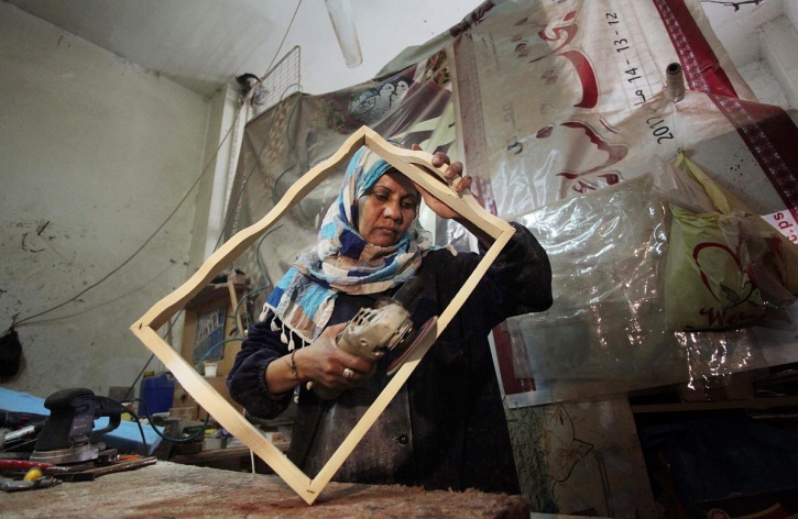 working women Gaza city 