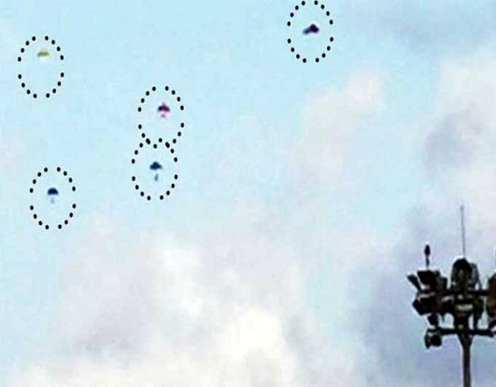 UFOs over Mumbai airport